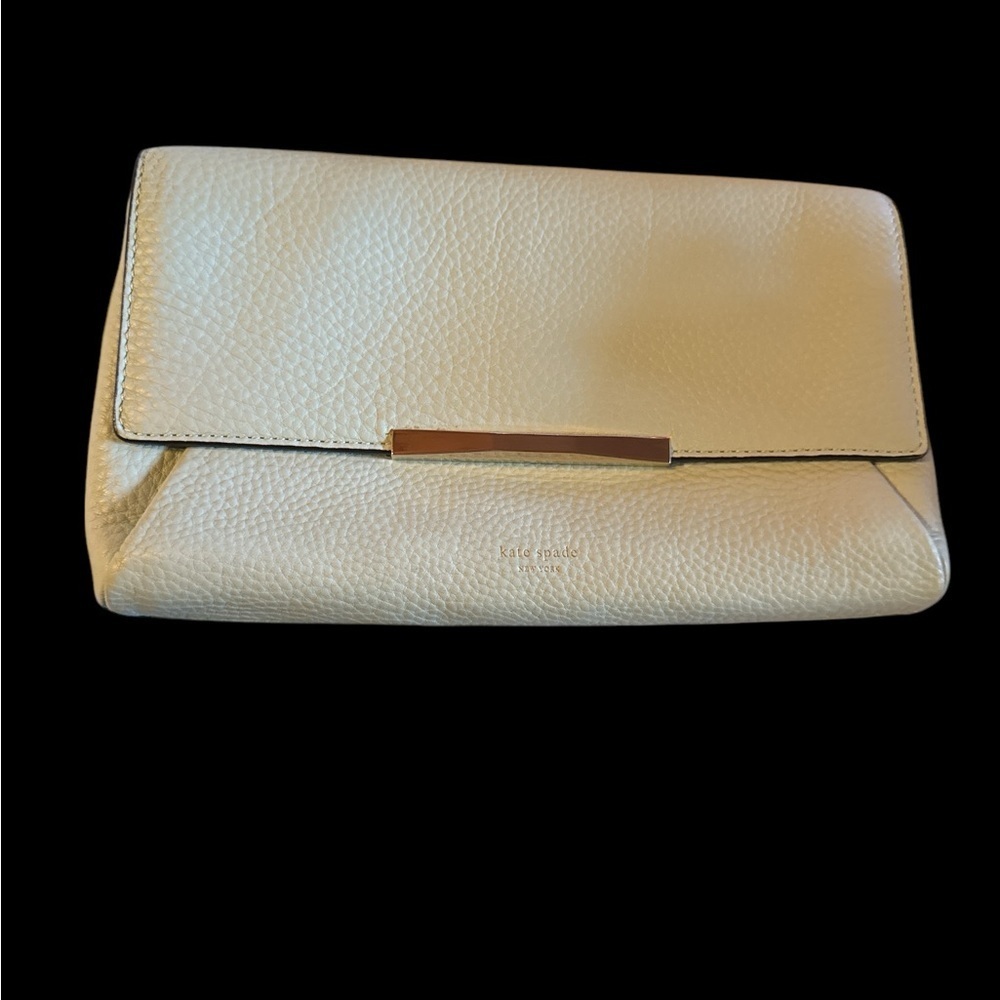 Kate Spade Pebbled Leather Clutch w/ chain strap/ Mint with Gold Hardware